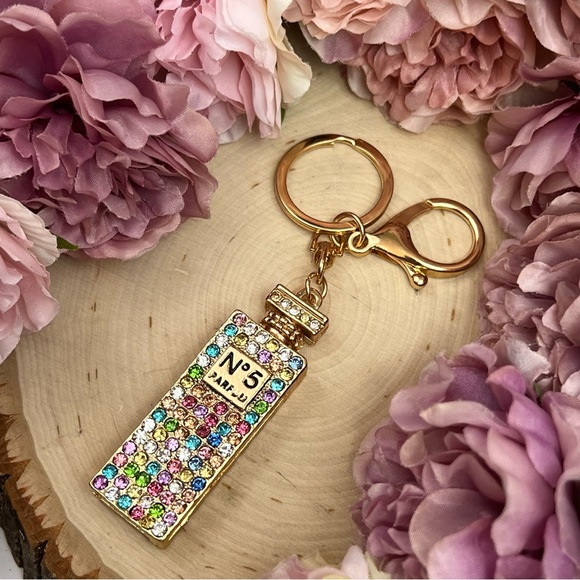 Chic Multicolor Crystal Perfume Bottle Keychain Charm - Picture 11 of 14